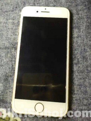 iPhone 7 128 GB GOLDEN